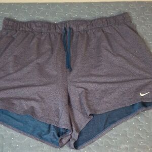 Nike Women's Athletic Shorts size 1X